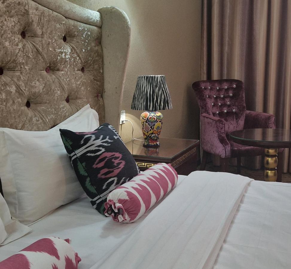 Emirhan Hotel Самарканд Екстериор снимка
