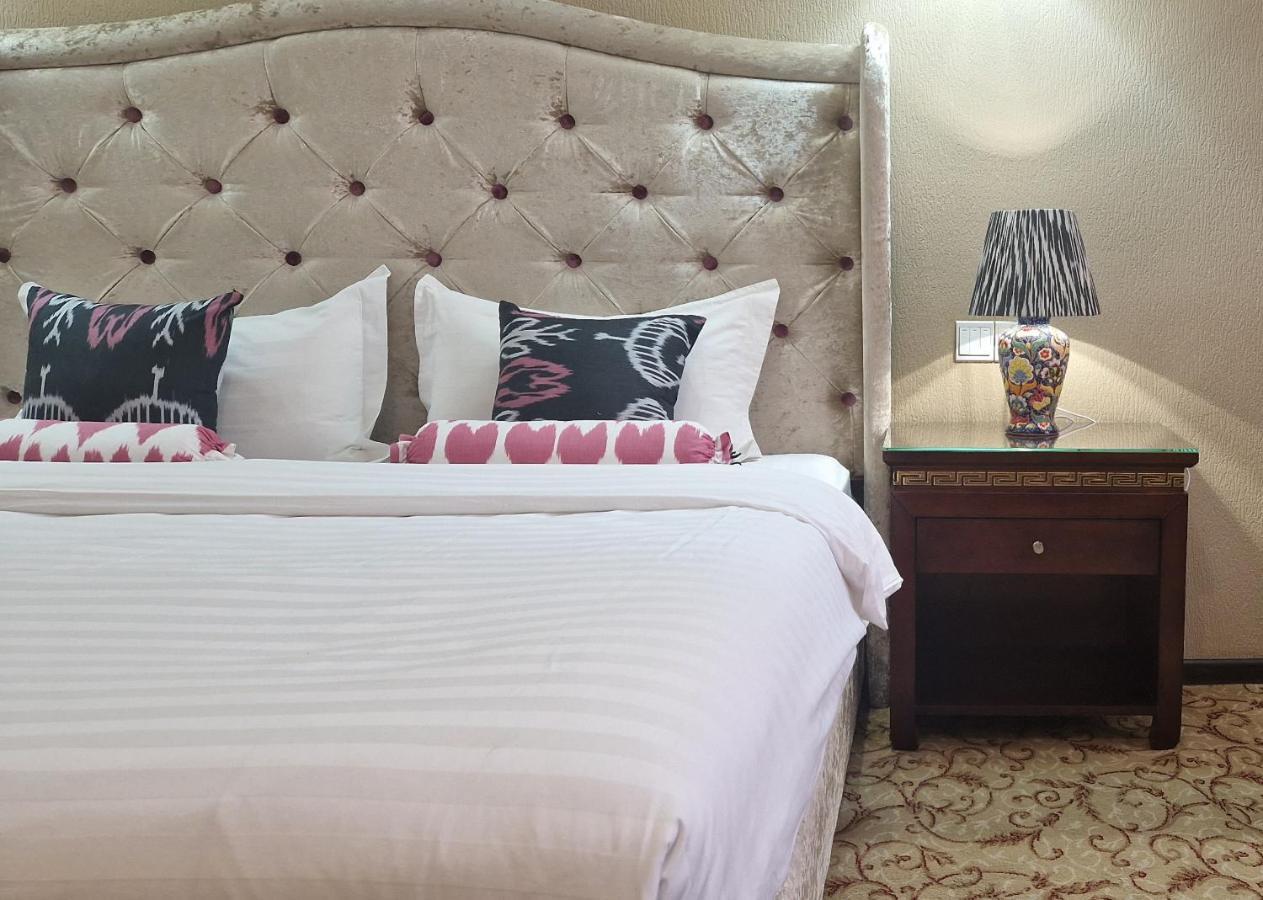 Emirhan Hotel Самарканд Екстериор снимка