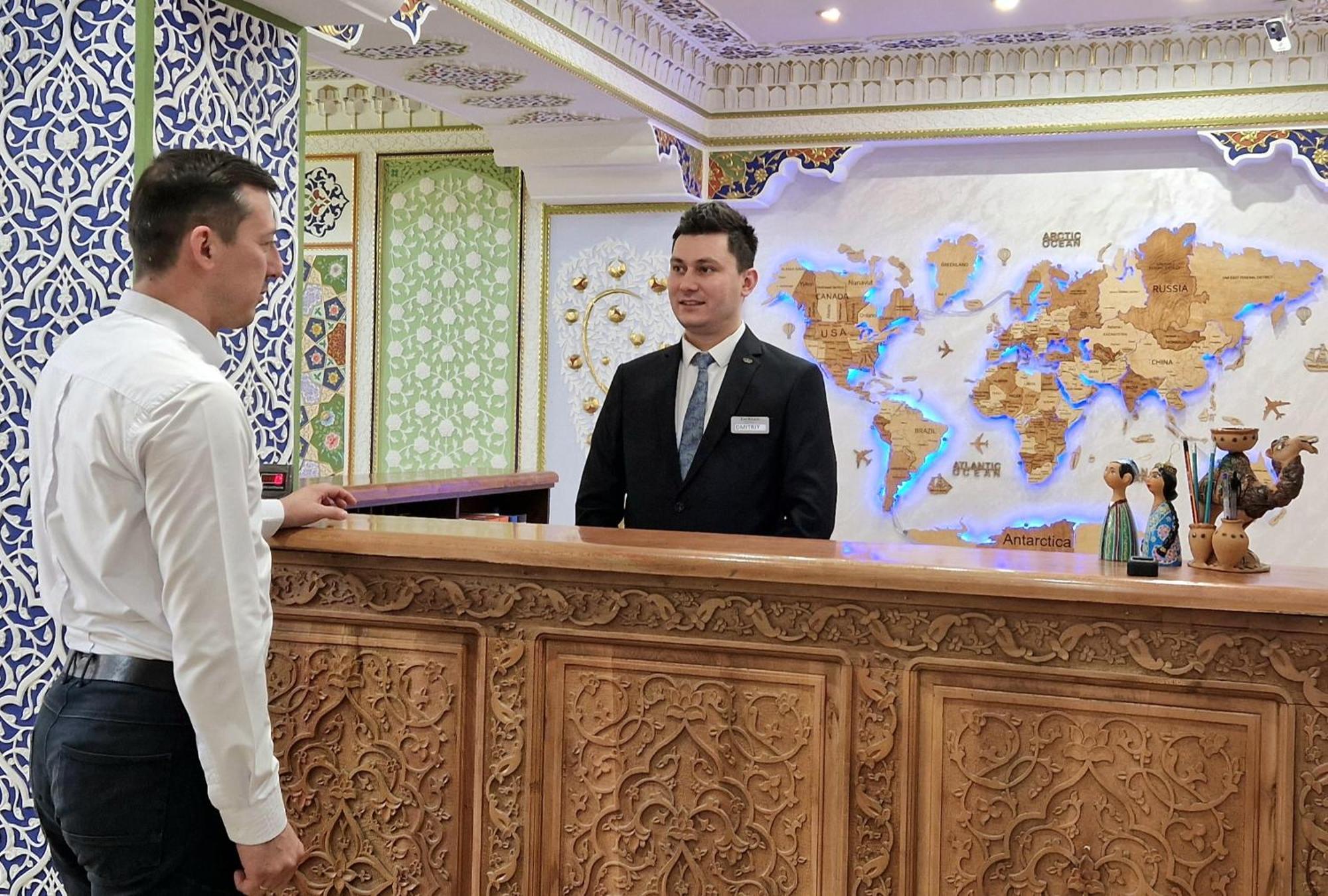 Emirhan Hotel Самарканд Екстериор снимка