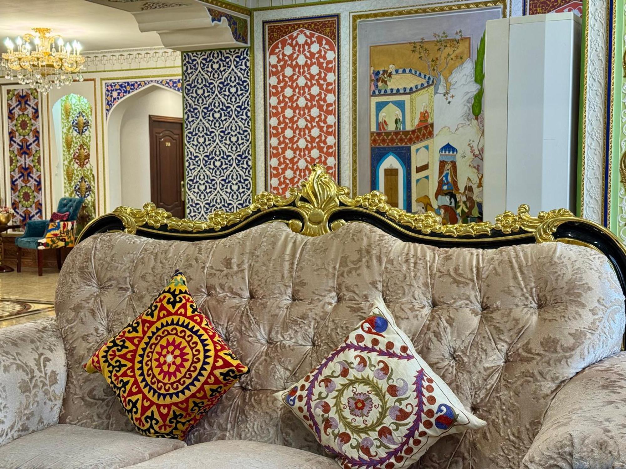 Emirhan Hotel Самарканд Екстериор снимка