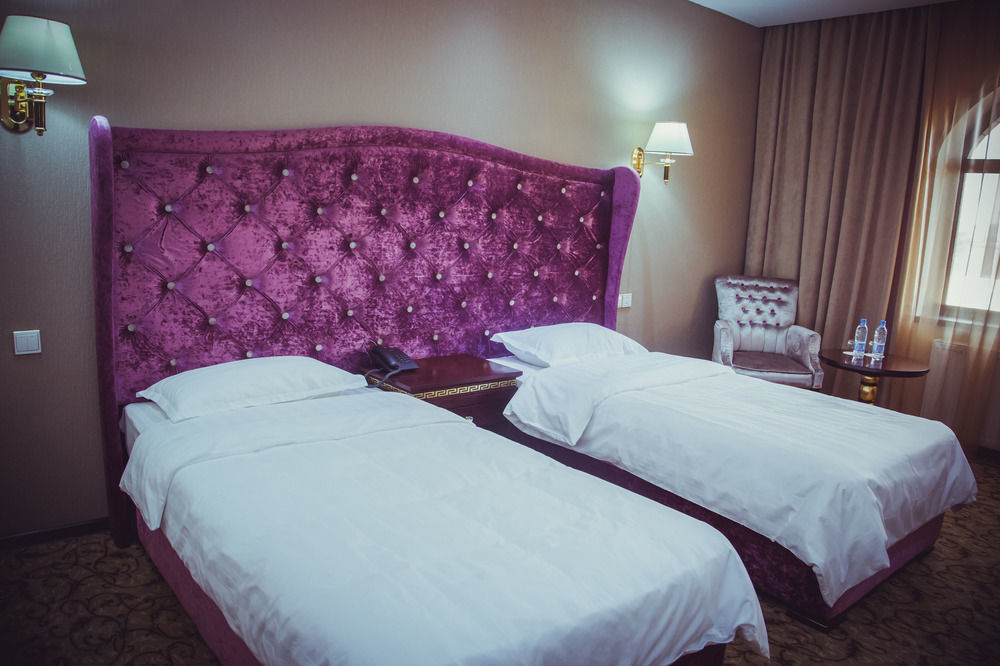 Emirhan Hotel Самарканд Екстериор снимка